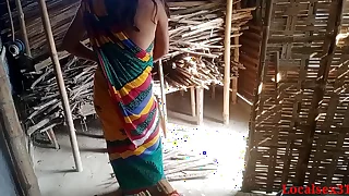 Desi Indian village bhabi fuck in outdoor in all directions boyfriend (official video off out of one's mind Localsex31)